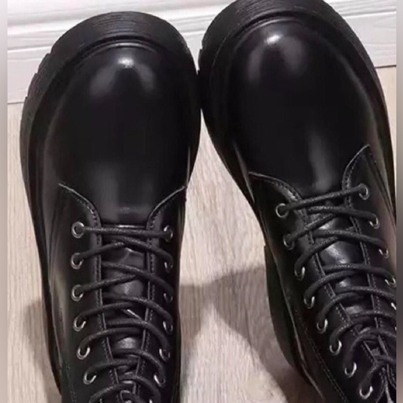 Black Leather Chelsea Combat Boots - Picture 4 of 5